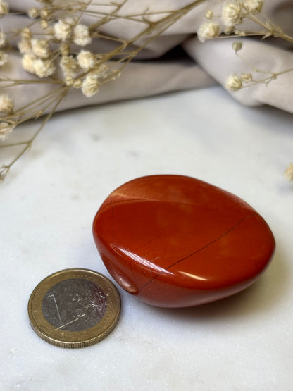 Roter Jaspis Handschmeichler